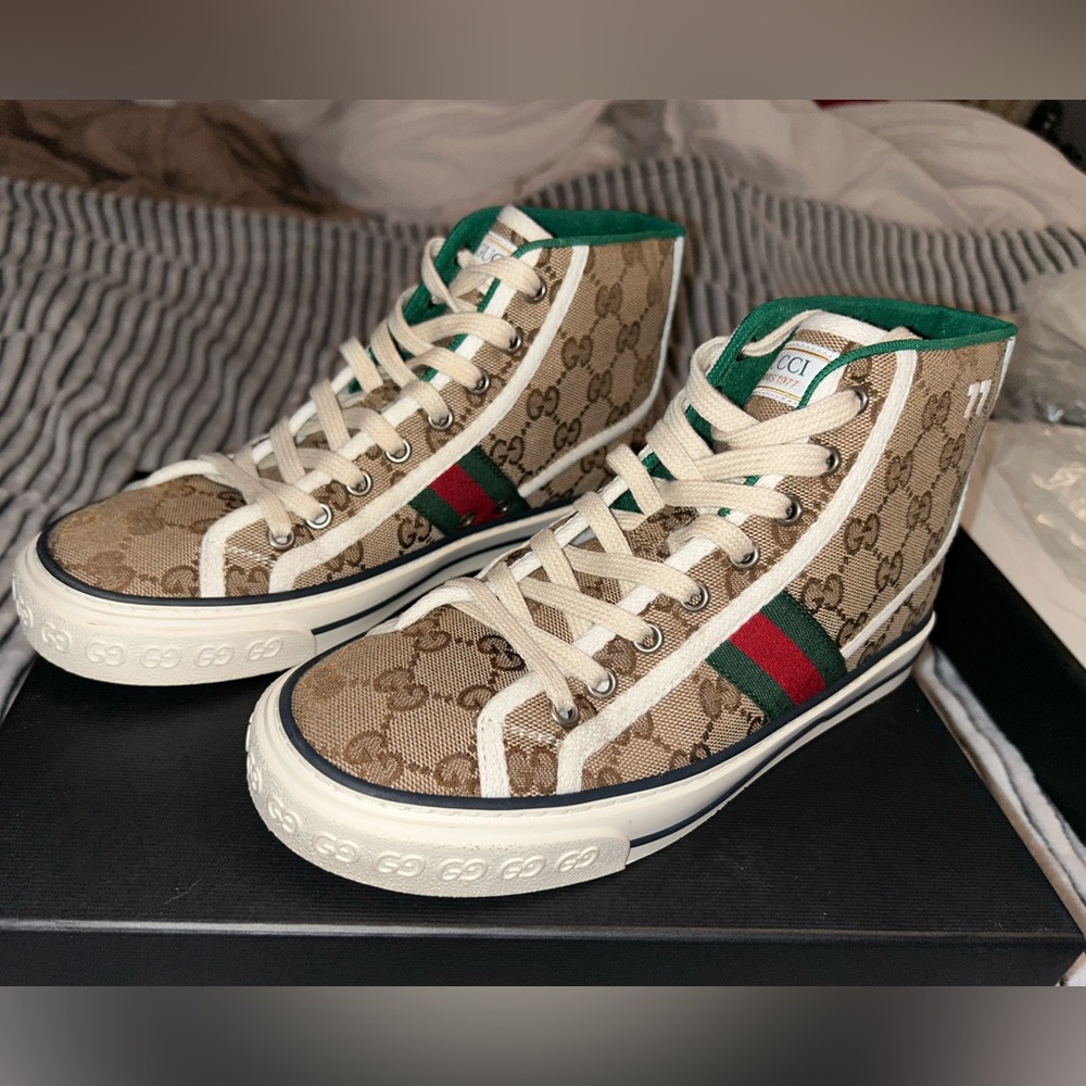 Gucci Tennis 1977 Sneakers (US 7 Women’s) (UK 5) (EUR 38)